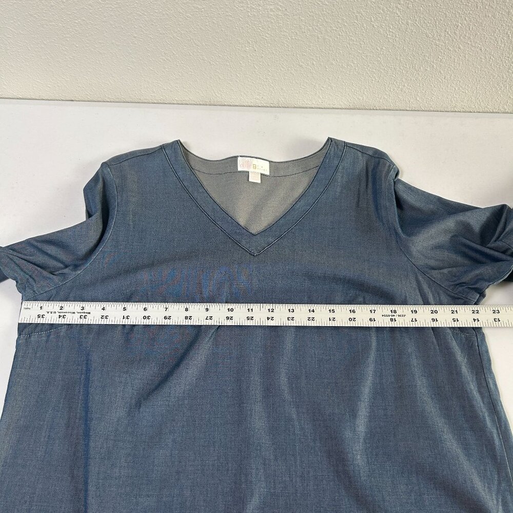 Belle by Kim Gravel Bell Sleeve Top Size M Blue Lyocell V Neck Stretch Boho - Picture 9 of 11